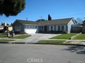 6512 Oxford Dr, Huntington Beach, CA 92647