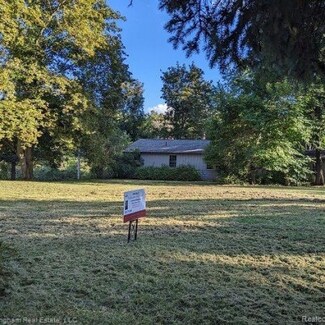 7692 Bordman Rd, Bruce Township, MI 48065