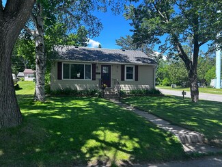 835 NW 6th Ave, Grand Rapids, MN 55744