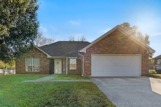 5405 Roadrunner Dr, Durant, OK 74701