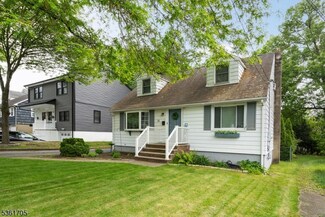 35 Woodward Ave, Bloomingdale, NJ 07403