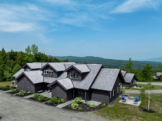 362 Villa Dr Unit 607, Stowe, VT 05672