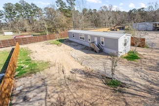 19226 McLin Rd, Livingston, LA 70754