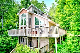 3007 W Pike Lake Ln, Gwinn, MI 49841