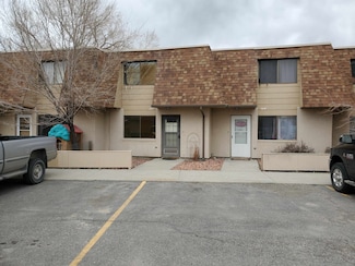 1817 Mountain View Dr, Cody, WY 82414