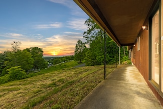 4 Setting Sun Trail, Ellington, CT 06029