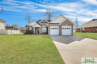 720 English Oak Dr, Hinesville, GA 31313