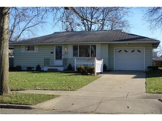 912 15th St SW, Massillon, OH 44647