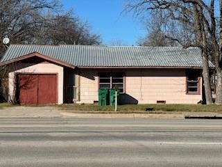 502 W Belknap St, Jacksboro, TX 76458