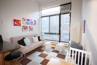 12 Stoneholm St Unit 503, Boston, MA 02115