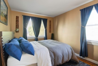 102 Beech St, Kearny, NJ 07032