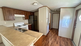 13171 S Lee Shore Dr, Willis, TX 77318
