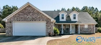21822 Pinebrook Dr, Athens, AL 35614
