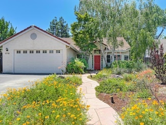 2718 Concord Ave, Davis, CA 95618