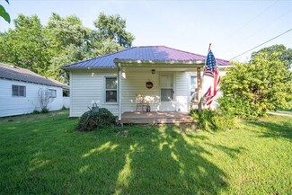 198 N Center St, Elkins, AR 72727