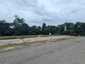 6131 Jefferson Blvd, Groves, TX 77619