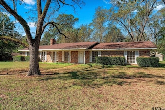 102 Westwood Pkwy, Naples, TX 75568