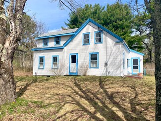 834 Cushing Rd, Cushing, ME 04563