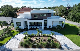 2110 Michele Dr, Sarasota, FL 34231