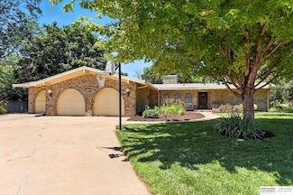 5614 S 126th Cir, Omaha, NE 68137
