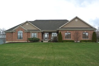 4511 Beck Ln, Ringwood, IL 60072