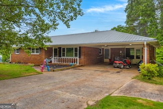 232 Oak Way Dr, Eastanollee, GA 30538