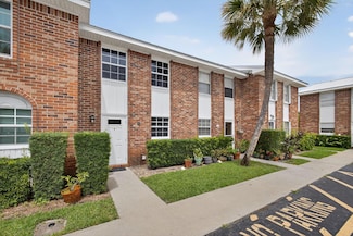 417 N Cypress Dr Unit 11E, Jupiter, FL 33469