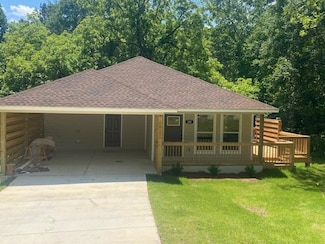 392 Williams St, Hamilton, GA 31811