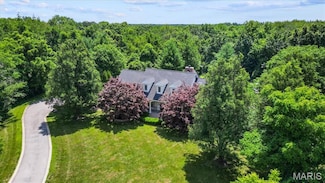 233 Forest Ct, Edwardsville, IL 62025