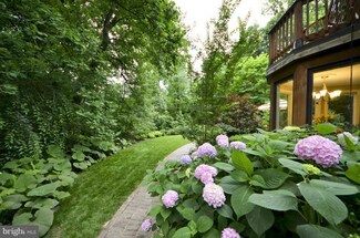 3042 N Pollard St, Arlington, VA 22207