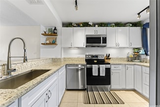 500 Lunalilo Home Rd Unit 22G, Honolulu, HI 96825