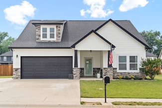 1081 Michaela Cir, Clarksville, TN 37043