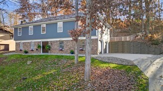 128 N Hills Dr, Parkersburg, WV 26104