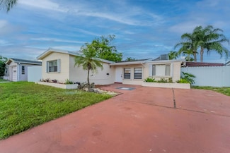 6660 Allen St, Hollywood, FL 33024