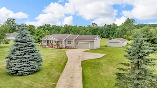 6824 Napoleon Rd, Jackson, MI 49201
