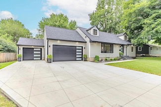 927 2nd St NE, Sibley, IA 51249
