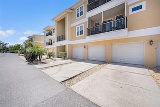 5065 Royal Palms Way Unit 303, New Port Richey, FL 34652