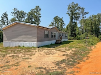 570 Zack Pogue Rd, Grove Hill, AL 36451