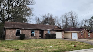 4595 Glen Oaks Cir, Beaumont, TX 77708
