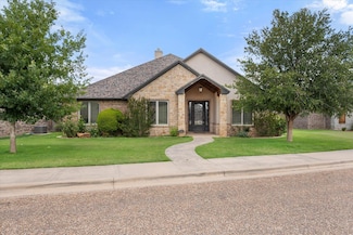 1204 N 14th Place, Wolfforth, TX 79382