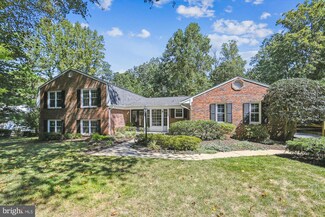 3143 Cobb Hill Ln, Oakton, VA 22124