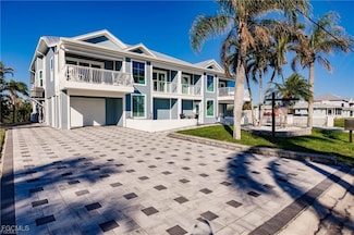 12122 Siesta Dr, Fort Myers Beach, FL 33931