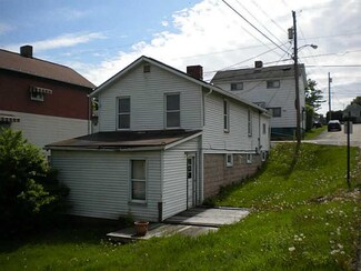 697 High St, California, PA 15419