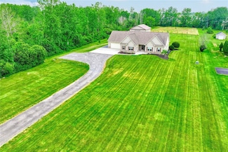 675 County Line Rd, Ontario, NY 14519
