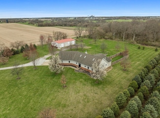 1798 County Road 75 N, Carlock, IL 61725