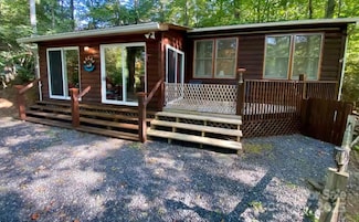 292 Bear Cub Dr, Marion, NC 28752