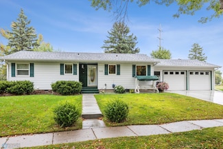 315 Cedar Ln, West Fargo, ND 58078