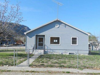 612 Hansen Ave W, Brewster, WA 98812