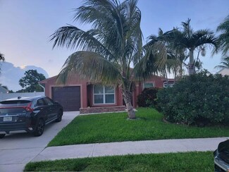 10585 Aquarius Ln, Royal Palm Beach, FL 33411