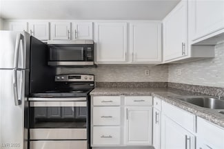 5261 River Glen Dr Unit 201, Las Vegas, NV 89103